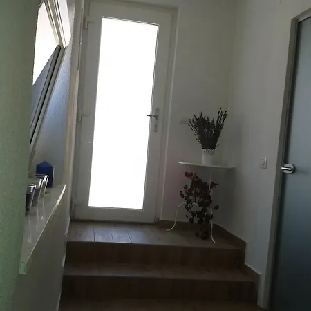 Viola & Free Parking Šibenik