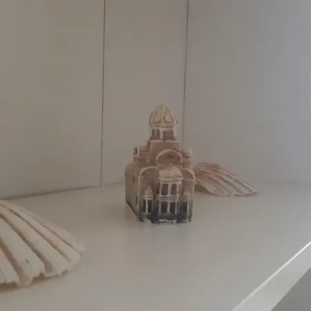 Viola & Free Parking *