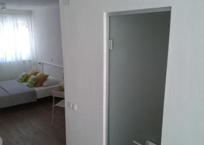 아파트 Viola & Free Parking *