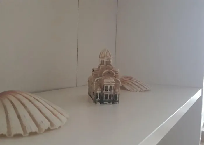 Viola & Free Parking *